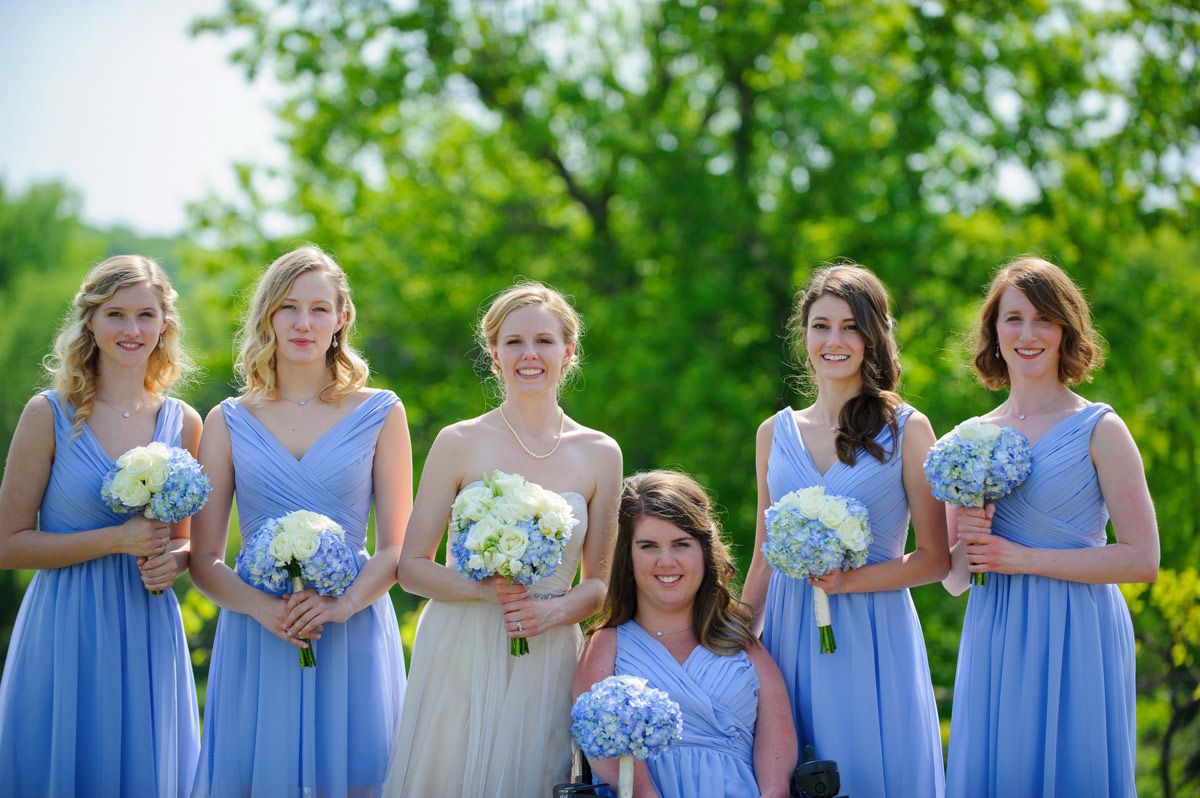 Group portrait of the bride and bridesmaids 